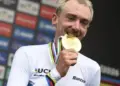 Mondiali ciclismo 2026, McNulty firma l’impresa a Montreal: Matthews e Van der Poel sul podio